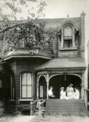 Exterior of the Women’s College Hospital and Dispensary, 18 Seaton Street, 1911. Miss Margaret Robins Archives of Women’s College Hospital.