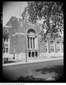 The Royal Ontario Museum, 1950s. Image courtesy of the City of Toronto Archives, Fonds 1128, Item 7.