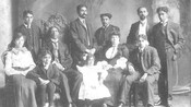 The Taylor family, circa 1900. Courtesy of the de la Rosa family.