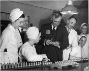 GECO inspection of munitions, Scarborough, 1943. Image: Archives of Ontario