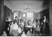 Italian mothers at a program, 82-84 Gerrard Street West, Toronto, 1916. Image: City of Toronto Archives