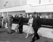 Her Majesty Queen Elizabeth II and President D. Eisenhower at the opening of the St. Lawrence Seaway, Toronto, June 26, 1959. Image by Duncan Cameron. Library and Archives Canada / PA-121475
