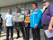 Councillor Anthony Peruzza, Elder Garry Sault, Carolyn King, Chief Stacey Laforme at the Heritage Red Oak plaque presentation, September 14, 2019.