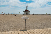 Leuty Lifeguard Station and plaque, 2 Willow Avenue, May 29, 2022. Image by Herman Custodio.